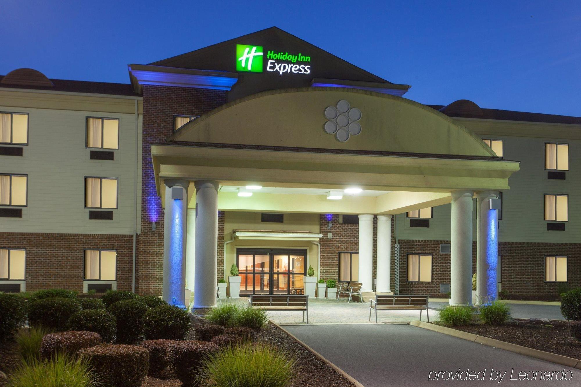 Holiday Inn Express Charles Town, An Ihg Hotel Shenandoah Junction Exterior photo